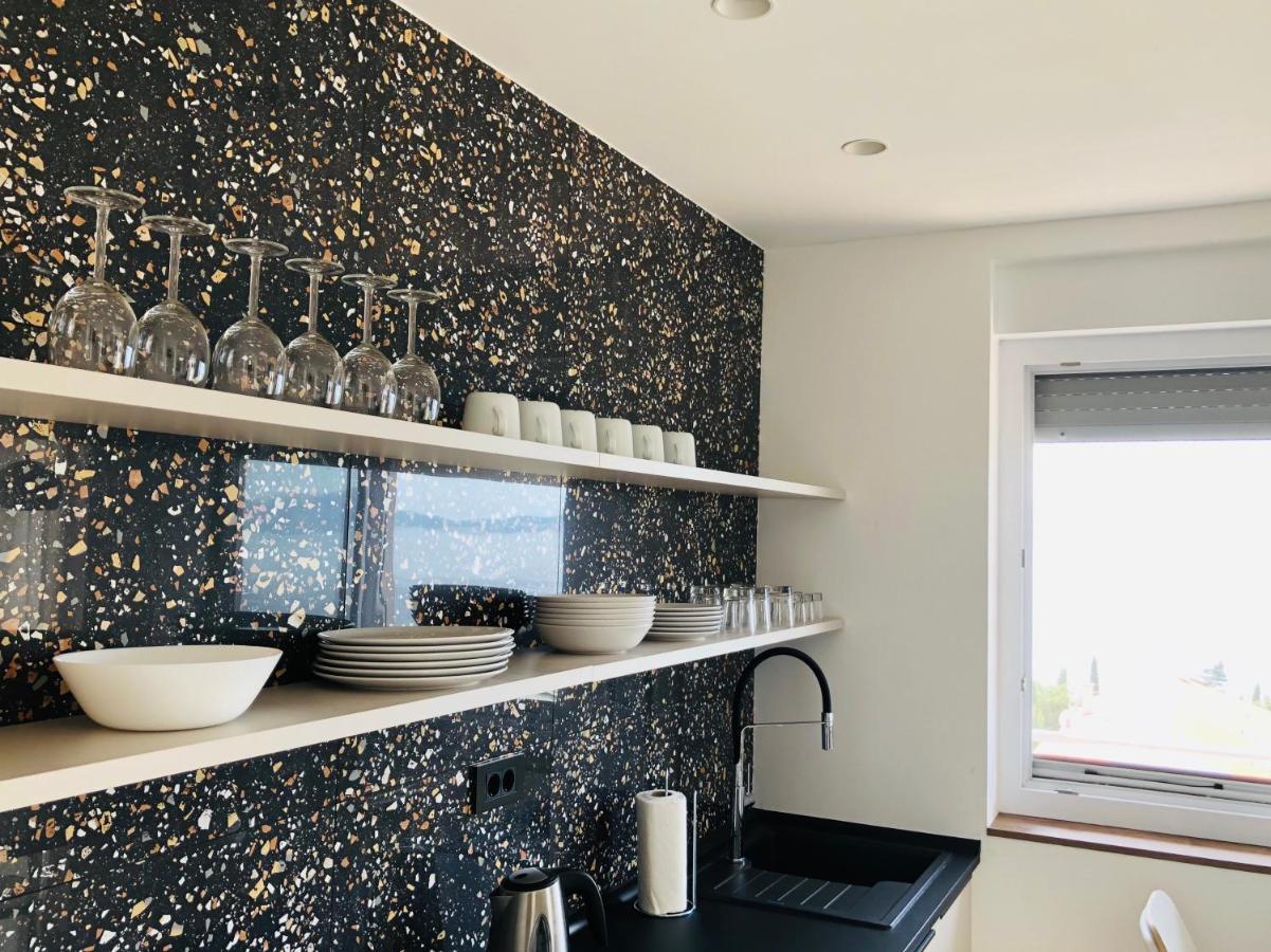 Apartman Meghan Нови-Винодолски Экстерьер фото